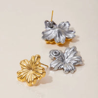 Aurea Bloom – Dual-Tone Studs