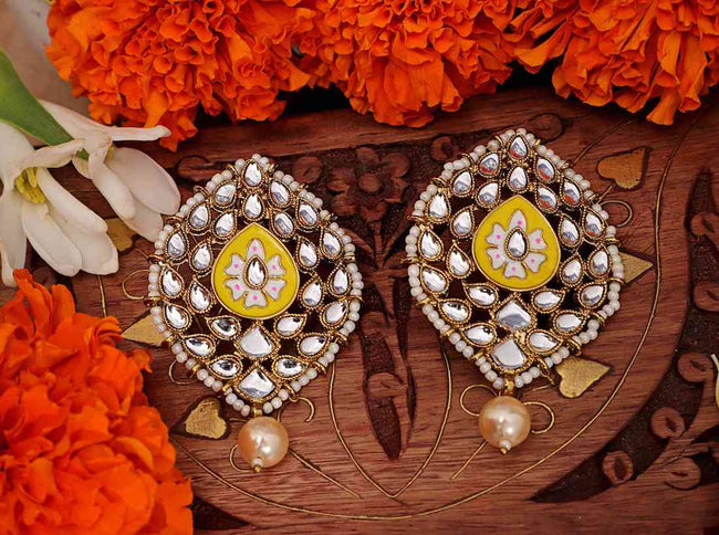 Exquisite Designer Yellow Colored Hand Crafted Meenakari Kundan Top