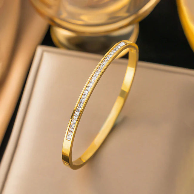 Aferando Luxe Line Diamond-Style Bangle Bracelet – Gold Plated Stainless Steel Anti-Tarnish