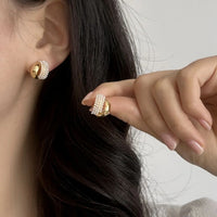 Aferando Pearl Glow Huggie Earrings