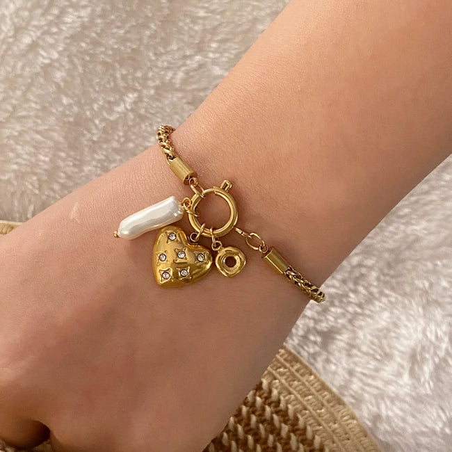 Amora Pearl Heart Charm Bracelet – Anti-Tarnish 18K Gold Plated