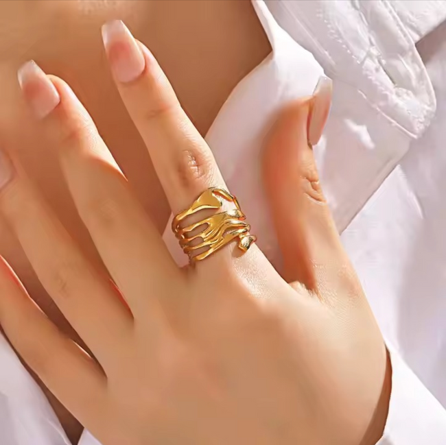 Anti-Tarnish 18K Gold Plated Abstract Wave Adjustable Ring for Women