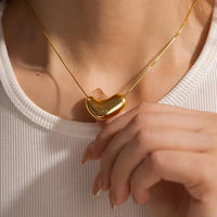 Anti-Tarnish 18K Gold Plated Bean Minimal Pendant Necklace For Women