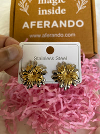 Aurea Bloom – Dual-Tone Studs