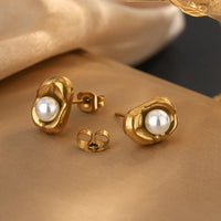 Aurora – Pearl Accent Necklace & Stud Earrings Set