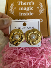 Aurora Statement Pearl Stud Earrings – 18K Gold Plated Titanium Steel