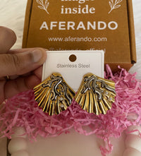 Dual-Tone 304 Stainless Steel 18K Gold Plated Shell Stud Earrings