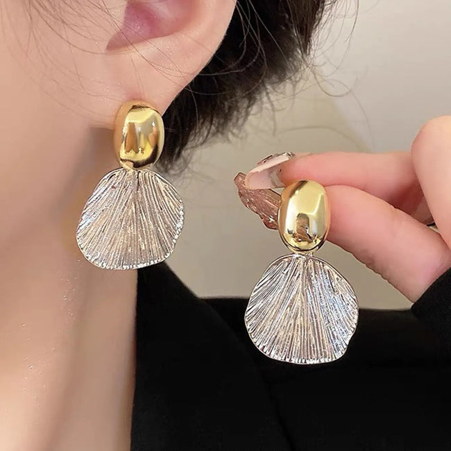 Duel Color Metal Texture Shell Shaped Earrings