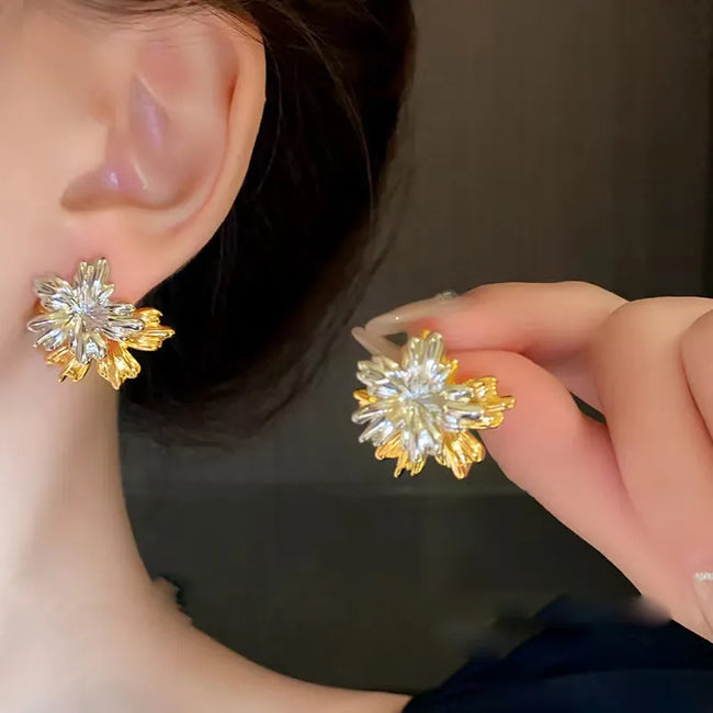 Elegant Flower Gold and Silver Plated Duel Tone Stud Earring