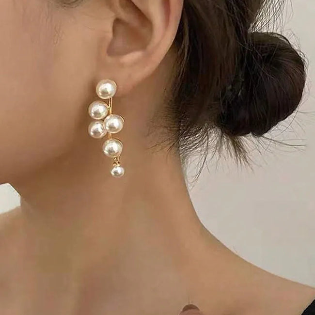 Elegant Round Inlay Alloy White Pearls Drop Earrings