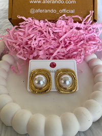 Elle Pearl Rectangle Stud Earrings – 18K Gold Plated