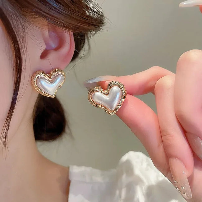 Gold Plated Heart Shape Pearl Stud Earring