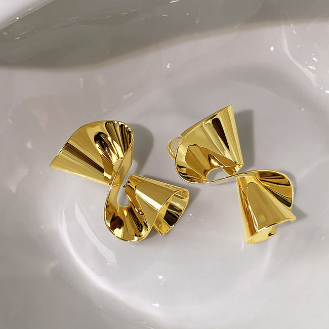 Gold Plated Unique Twisted Shape Stud Earring For Women