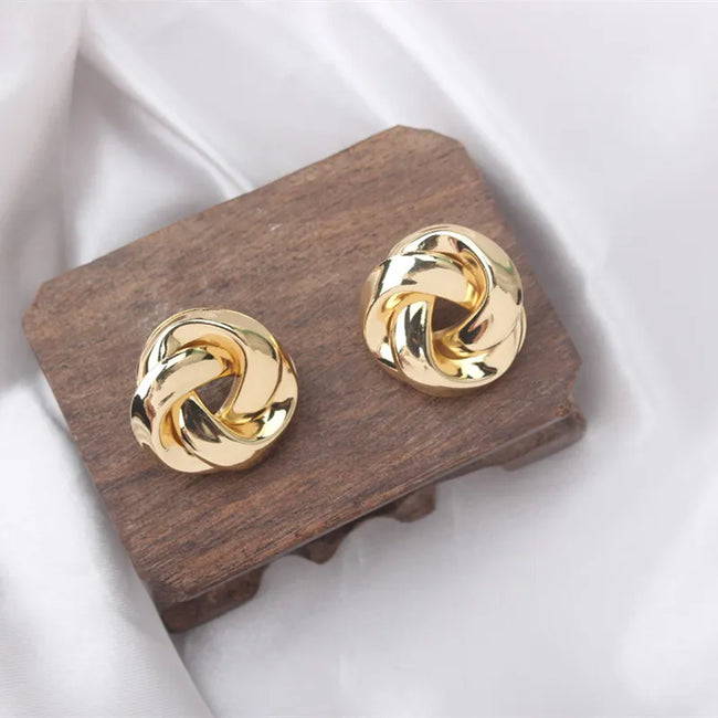 Gold Plated Vintage Style Knotted Stud Earring