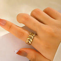 Leafy Luxe Ring