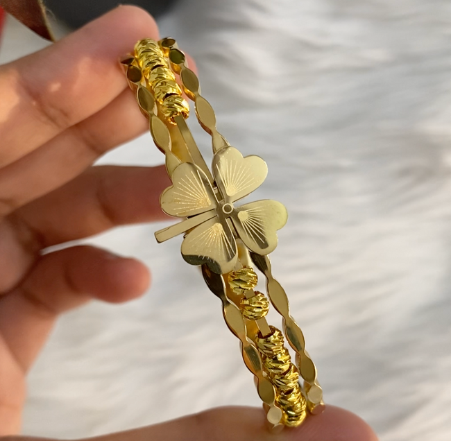 Anti-Tarnish 18K Gold Plated Lucky Leaf Stainless Steel Bracelet