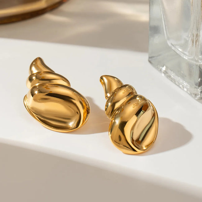 Maris Conch Shell Stud Earrings – Anti-Tarnish 18K Gold Plated