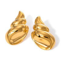 Maris Conch Shell Stud Earrings – 18K Gold Plated