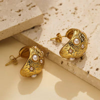 Mira Pearl Huggy Stud Earrings