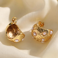 Mira Pearl Huggy Stud Earrings