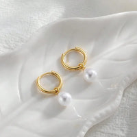 PearlDrop – Minimalist Gold Hoop Earrings