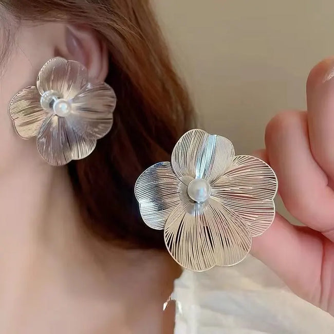 Silver Plated European Style Metal Flower Stud Earring