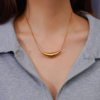 The Arched Horizon Necklace