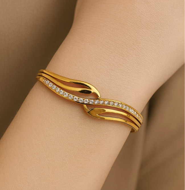 The Serpentine Shimmer Bangle
