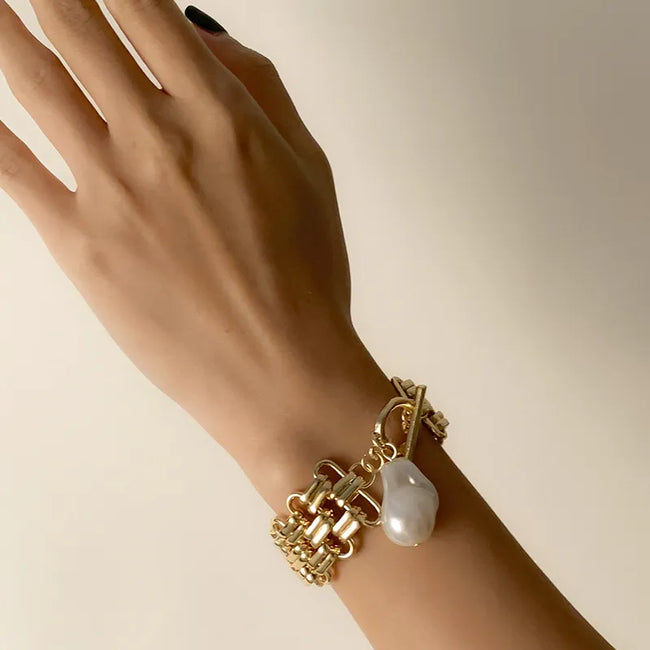 Thick Chain Gold Plated Alloy Pearl Bracelet