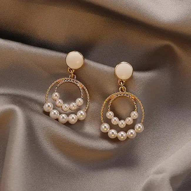 Elegant Double Circle Pearl Drop Earring