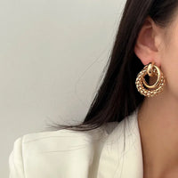 Gold Plated Interlocking Circle Stud Earring