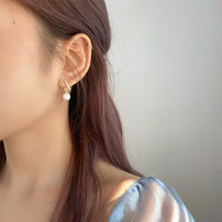Aferando Gold Plated Rhinestone Twisted Minimalist Lightning Design Pearl Drop Stud Earrings for Women - Cute and Stylish