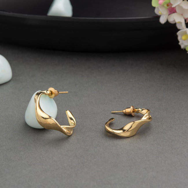 Gold Plated Twisted Style Fashion Hoops Earring